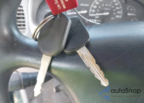 1999 Mazda B3000 Se/Tl z USA, uszkodzony, nr VIN 4F4ZR16V4XTM28241